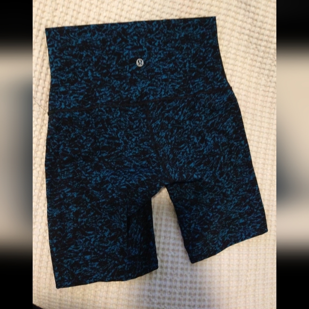 lululemon athletica Women's Black and Blue Shorts